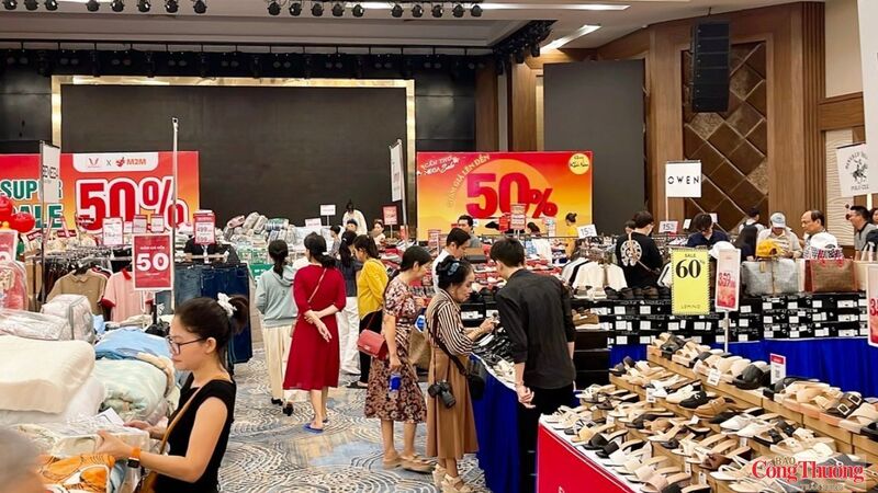 Sóc Trăng Mega Sale, quy tụ nhiều doanh nghiệp, thương nhân trong các lĩnh vực cùng nhiều mặt hàng tiêu dùng khác. Ảnh minh họa