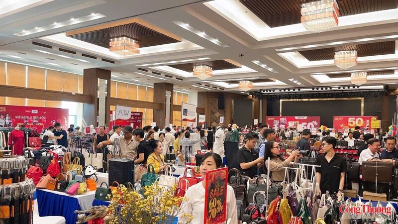 Hơn 70 gian hàng cùng nhiều thương hiệu uy tín sẽ hội tụ tại Sóc Trăng Mega Sale. Ảnh minh họa