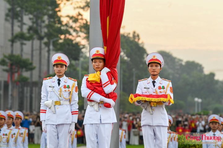 Thiêng liêng lễ thượng cờ Tổ quốc mừng ngày Quốc khánh 2/9 - 6