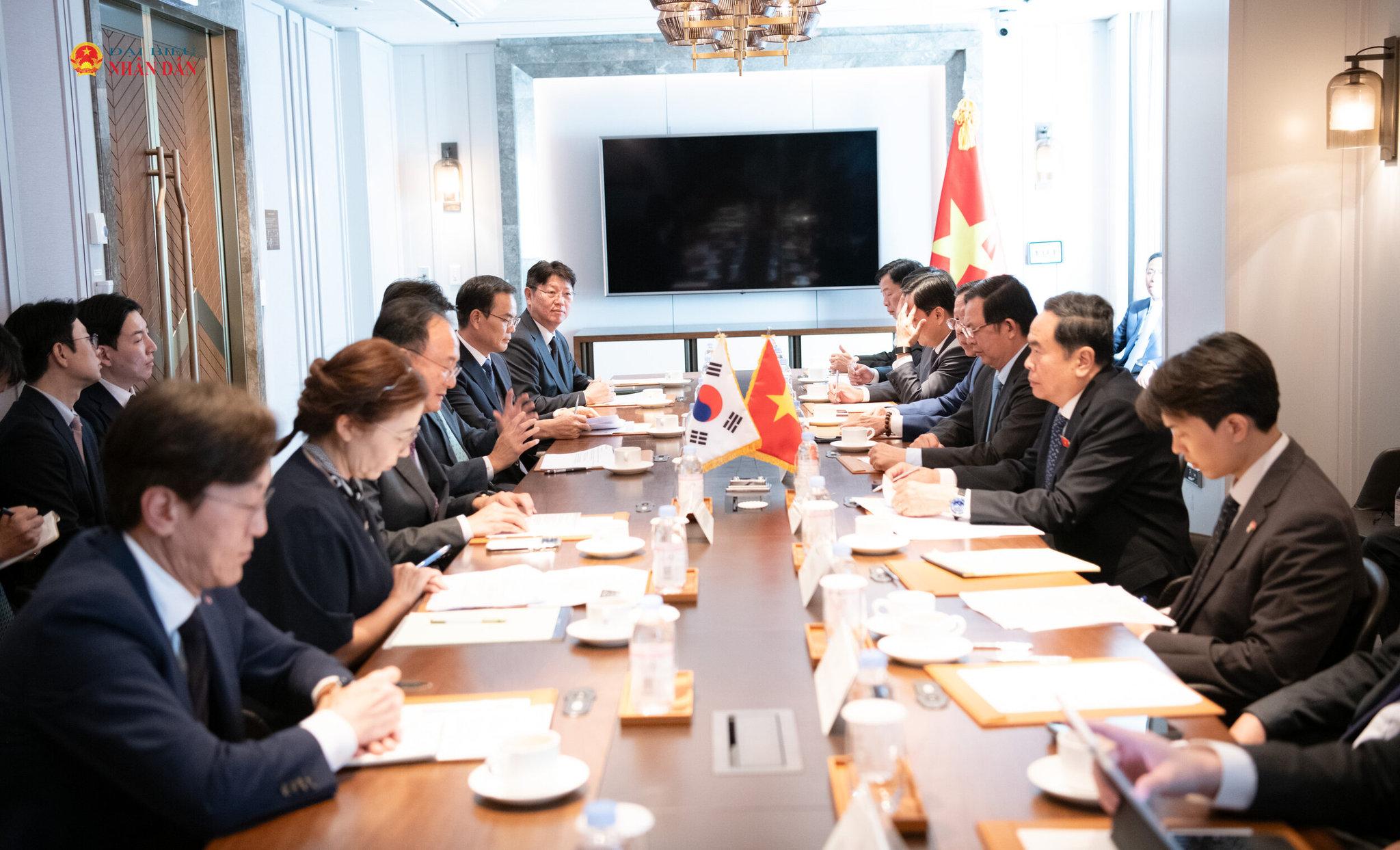 Toàn cảnh cuộc tiếp.