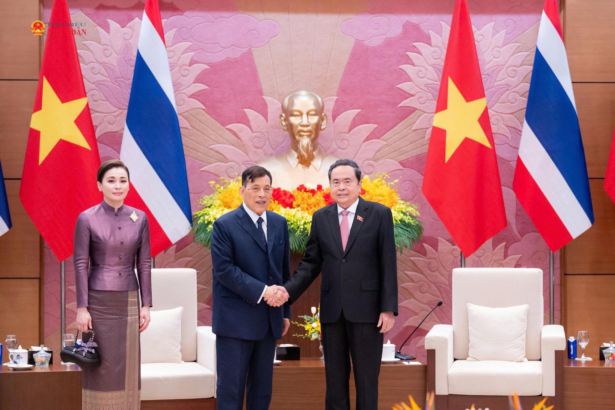 Chủ tịch Quốc hội Trần Thanh Mẫn hội kiến Nhà vua Vương quốc Thái Lan Maha Vajiralongkorn Phra Vajiraklaochaoyuhua và Hoàng hậu Suthida Bajrasudhabimalalakshana.